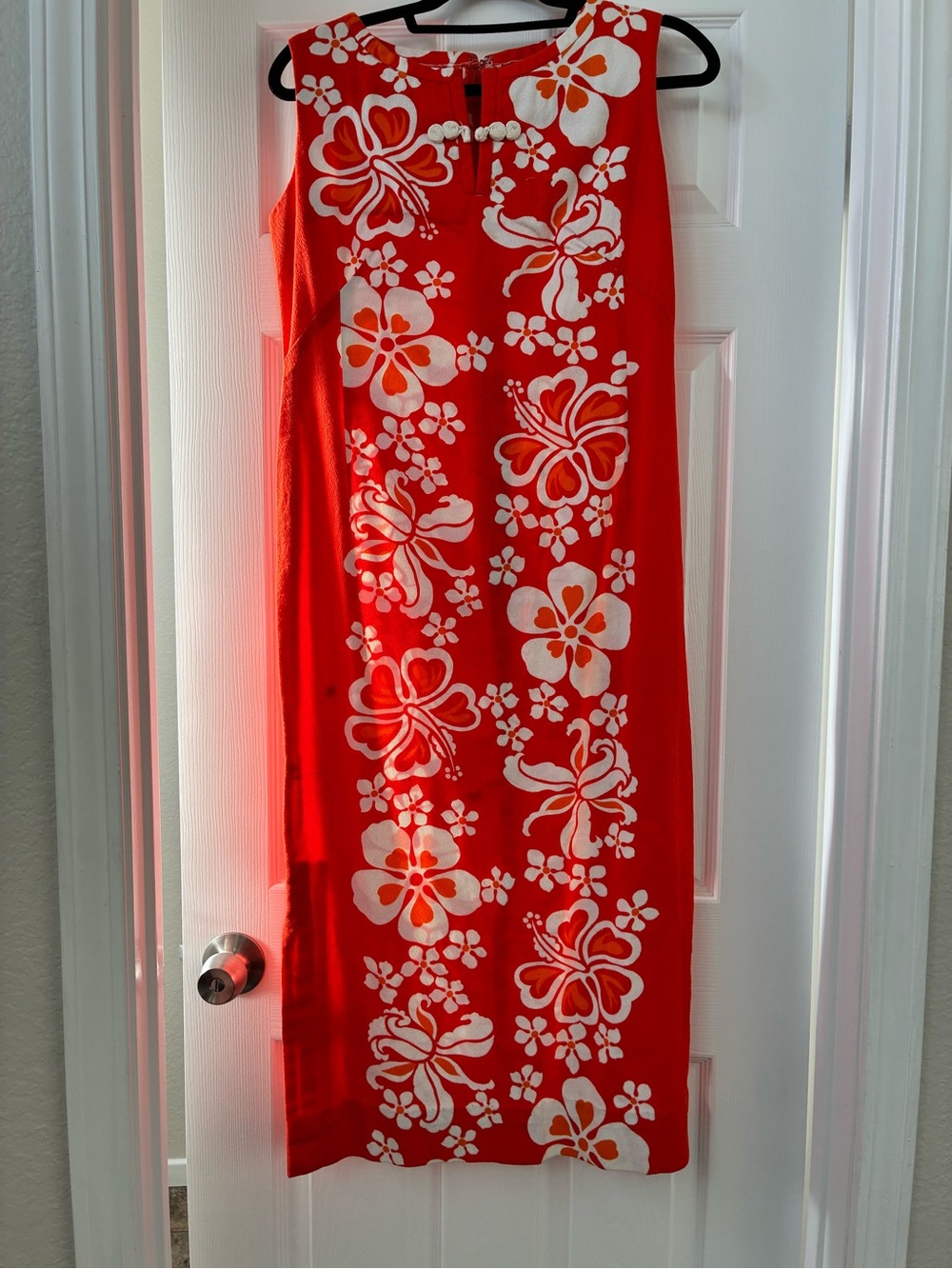 Vintage Red Hawaiian Floral Shift Dress with splits on both sides